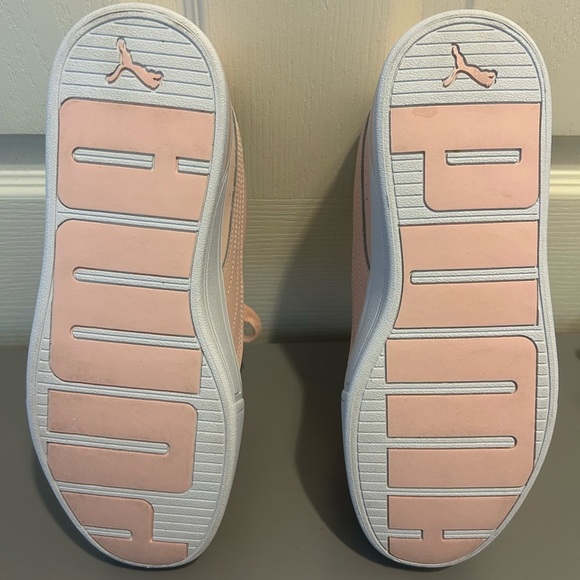 💗”Puma” Baby Pink Women’s Leather Lace Up Soft Foam Sneakers Size 9💗 - Picture 6 of 12